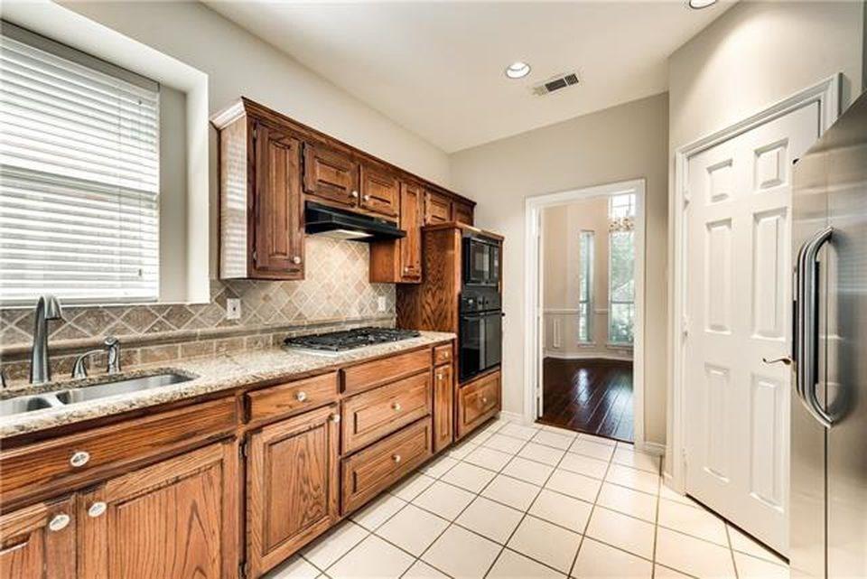 Les Lacs I - Residential Lease