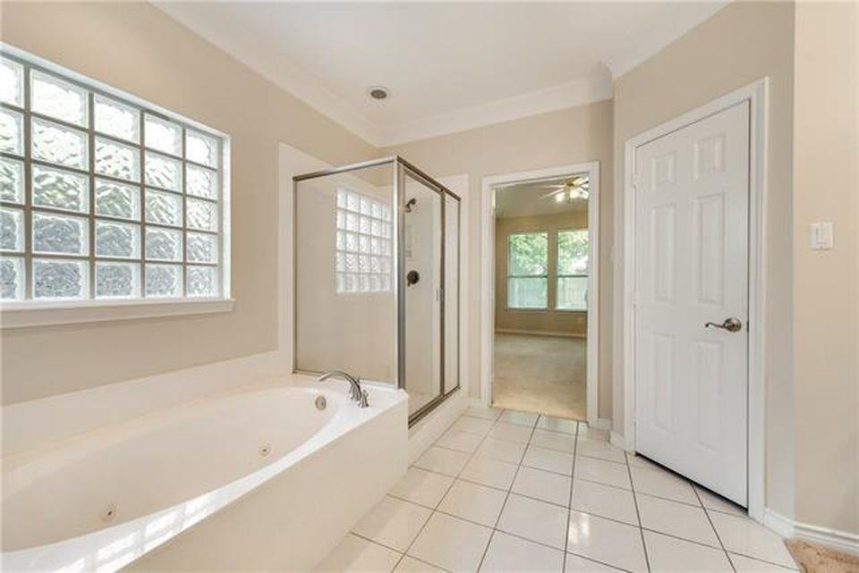 Les Lacs I - Residential Lease