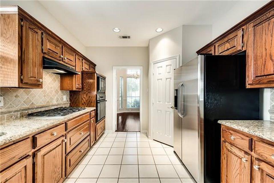 Les Lacs I - Residential Lease