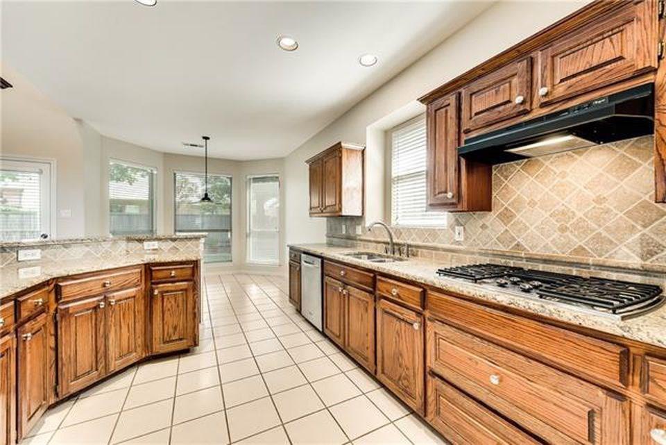 Les Lacs I - Residential Lease