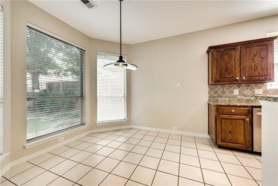 Les Lacs I - Residential Lease