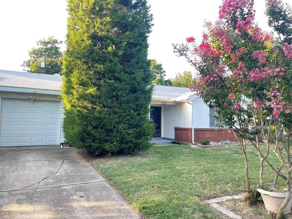 1807 DENNIS Street