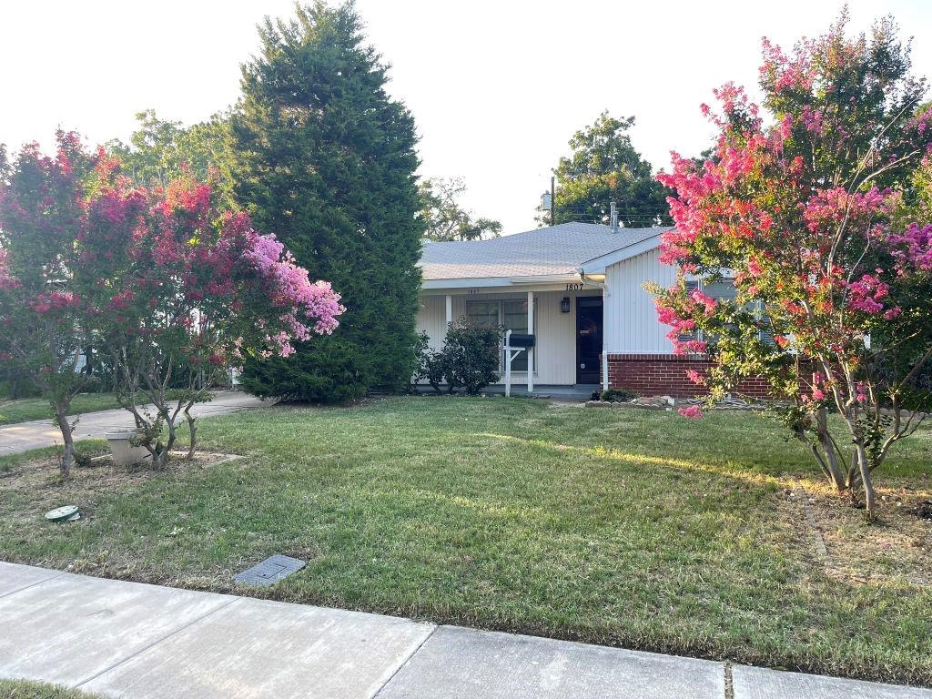 1807 DENNIS Street