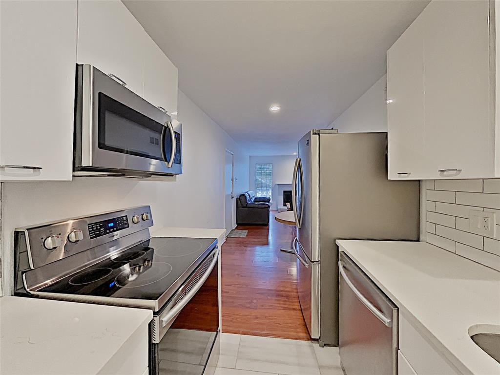 Hillcrest Hollows Condos - Residential Lease