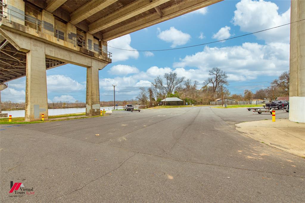 Lizzie Bunch - Residential