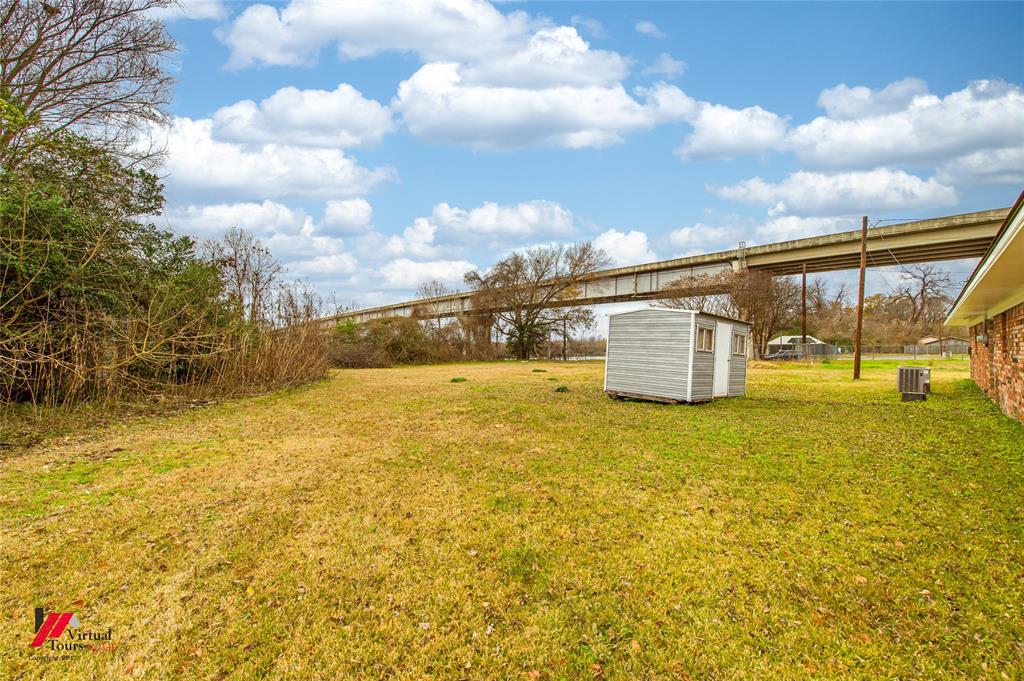 Lizzie Bunch - Residential