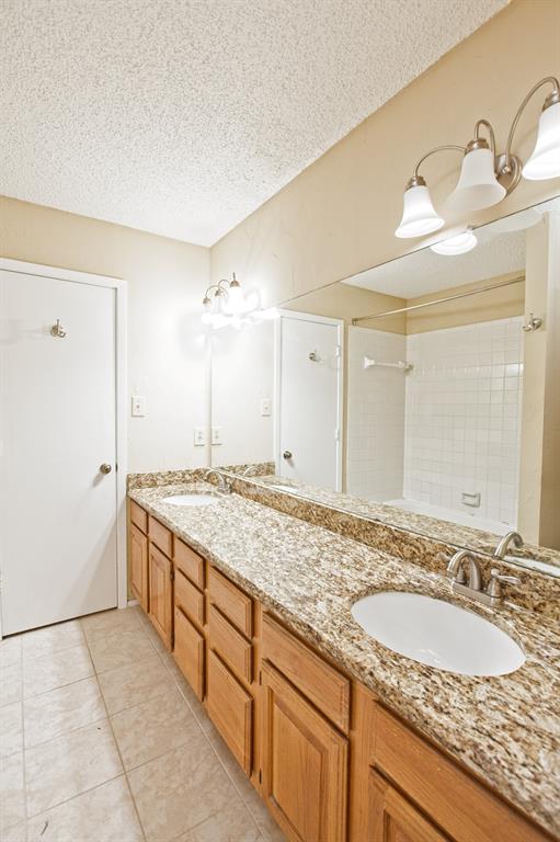 Dallas, Texas 75235, United States, 2 Bedrooms Bedrooms, ,2 BathroomsBathrooms,Residential,Active,231806