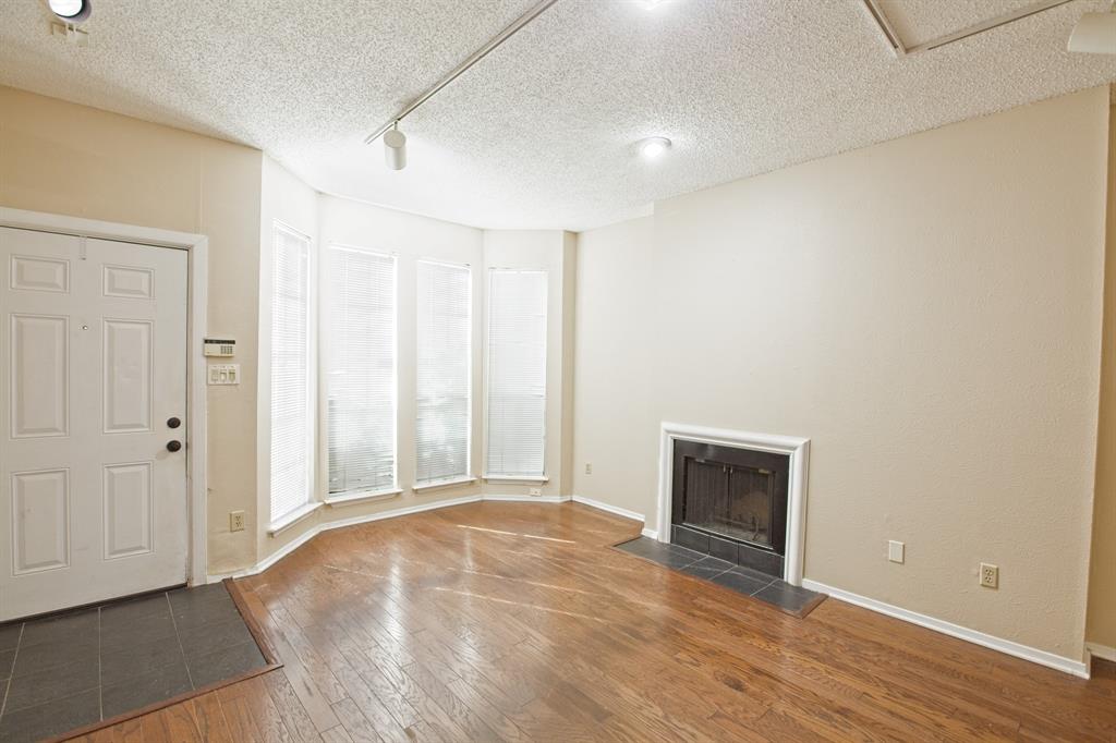 Dallas, Texas 75235, United States, 2 Bedrooms Bedrooms, ,2 BathroomsBathrooms,Residential,Active,231806