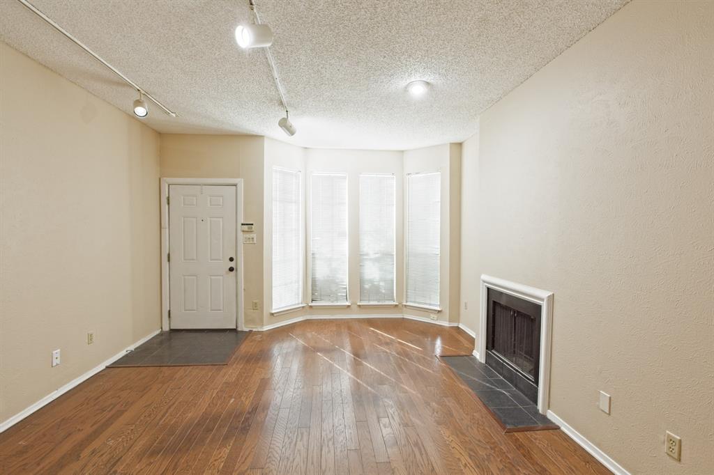 Dallas, Texas 75235, United States, 2 Bedrooms Bedrooms, ,2 BathroomsBathrooms,Residential,Active,231806