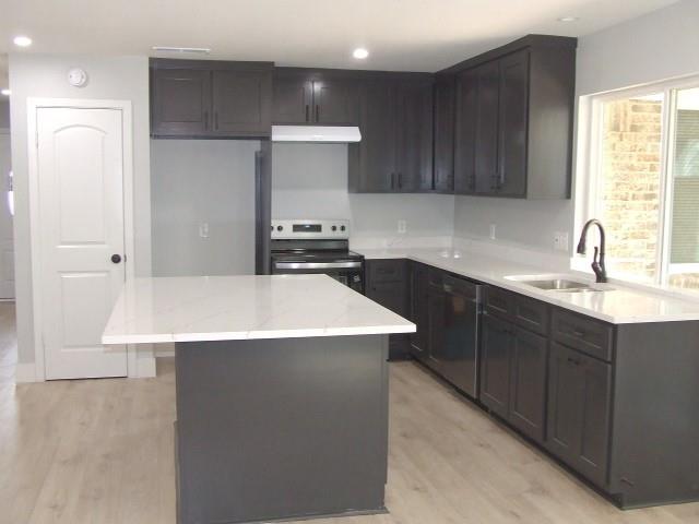 1255 Valencia Lane
