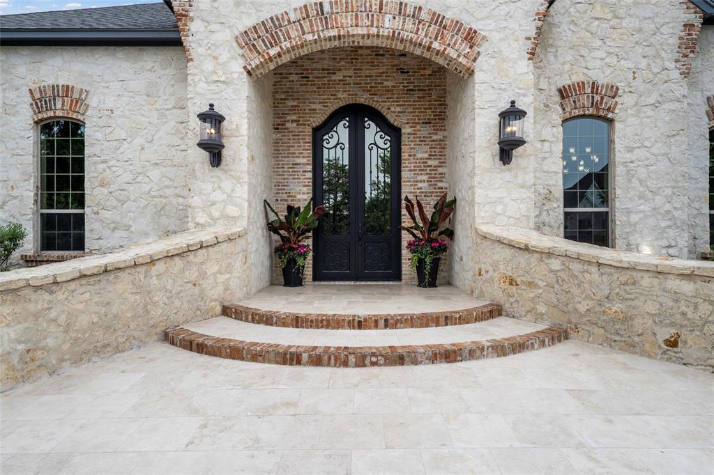 11030 Hidden Bluff