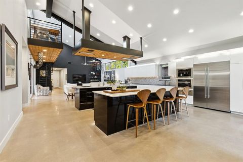 7515 Linwood Avenue Dallas TX 75209