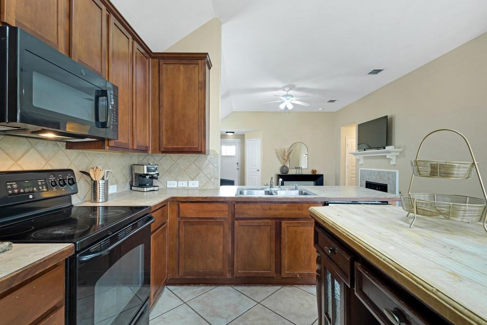 2932 Milby Oaks Drive