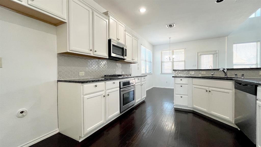 VALOR POINTE - THE RESERVE AT WESTRIDGE PHASE 16 - Residential Lease