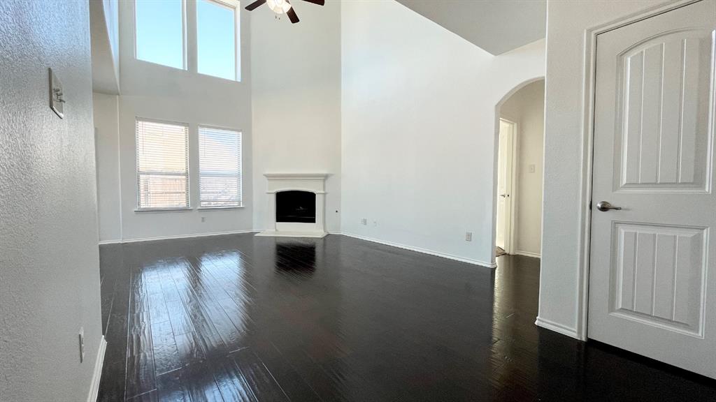 VALOR POINTE - THE RESERVE AT WESTRIDGE PHASE 16 - Residential Lease