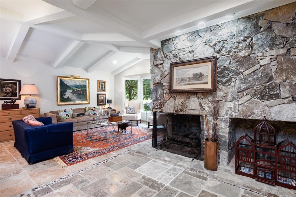 10107 Cromwell Drive