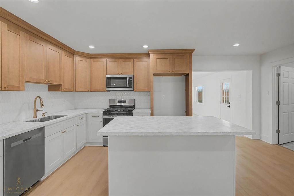 Shady Grove - Residential