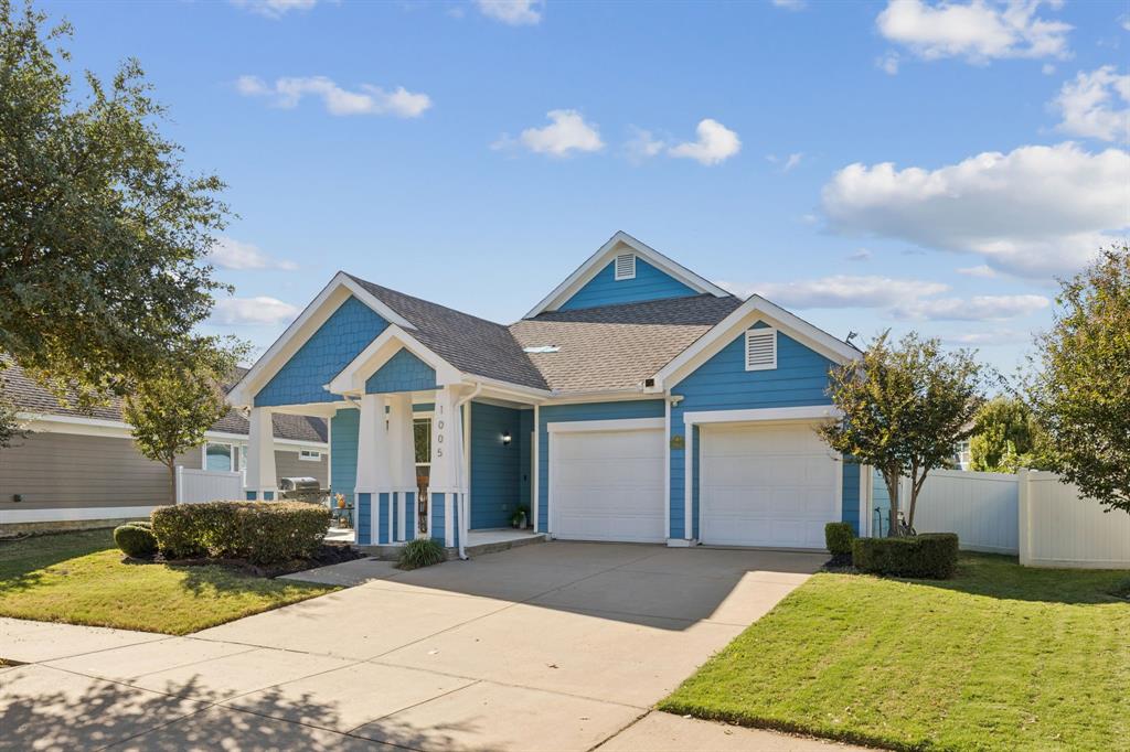 1005 Oakcrest Drive