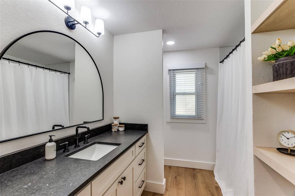 Ridglea Country Club Estate - Residential