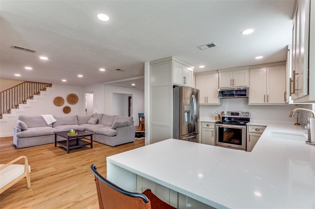 Ridglea Country Club Estate - Residential