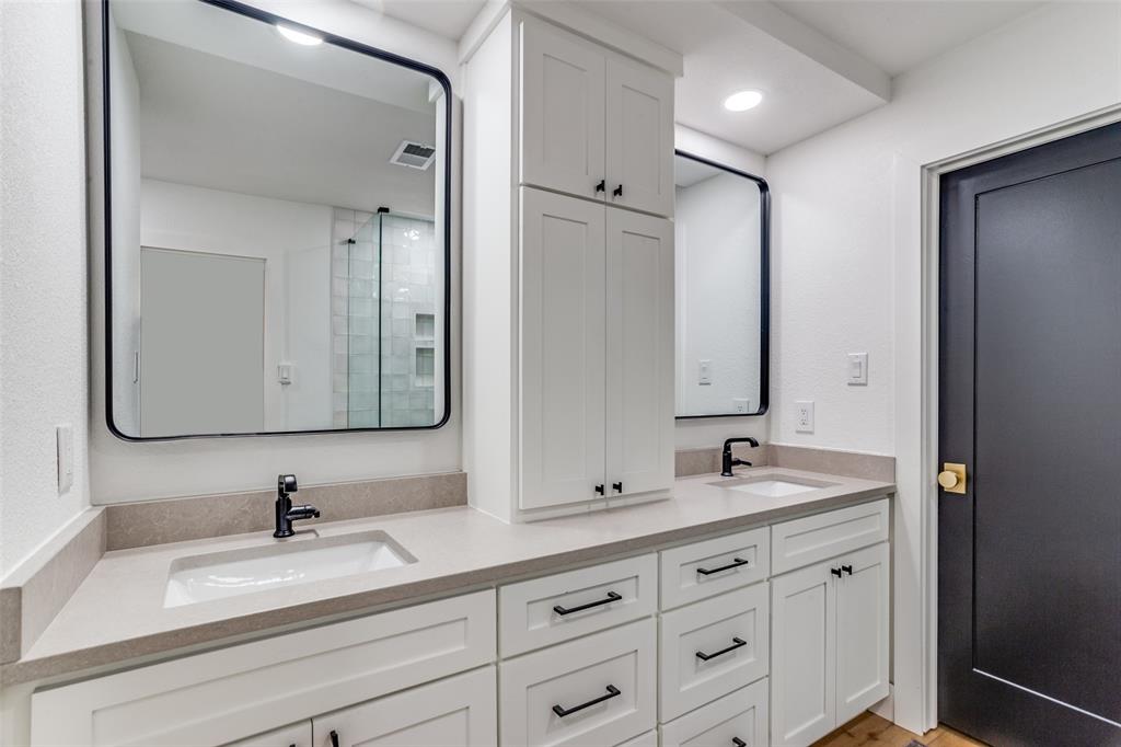 Ridglea Country Club Estate - Residential