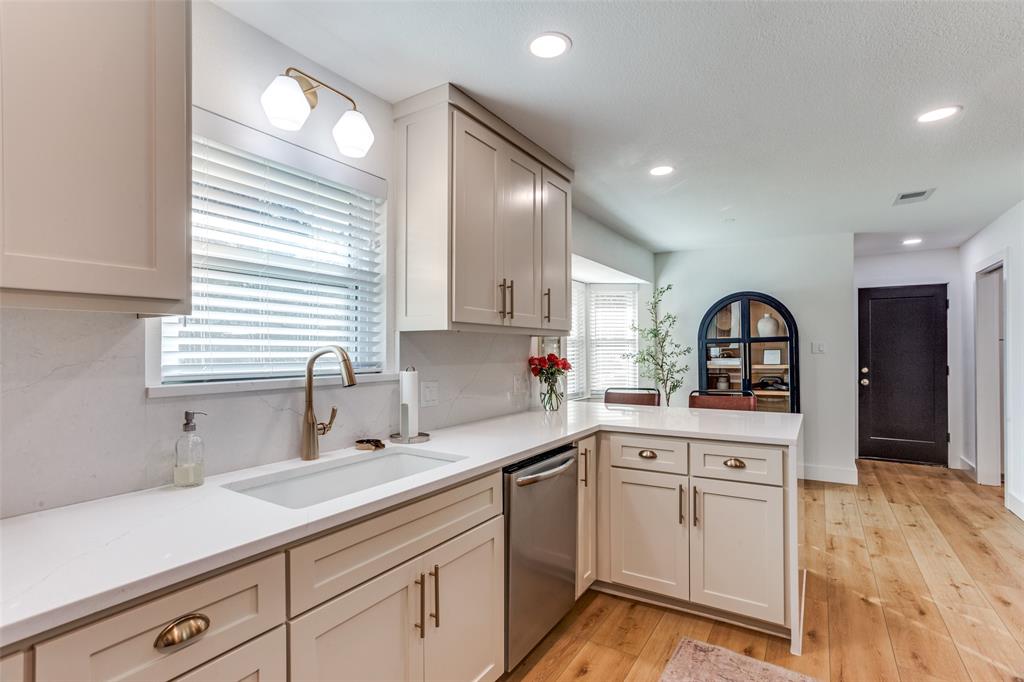 Ridglea Country Club Estate - Residential