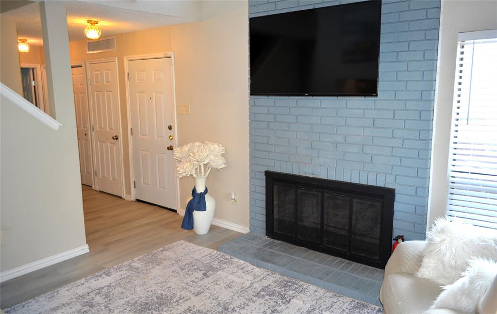 Forest Point Twnhms Condo Ph 01-02 - Residential