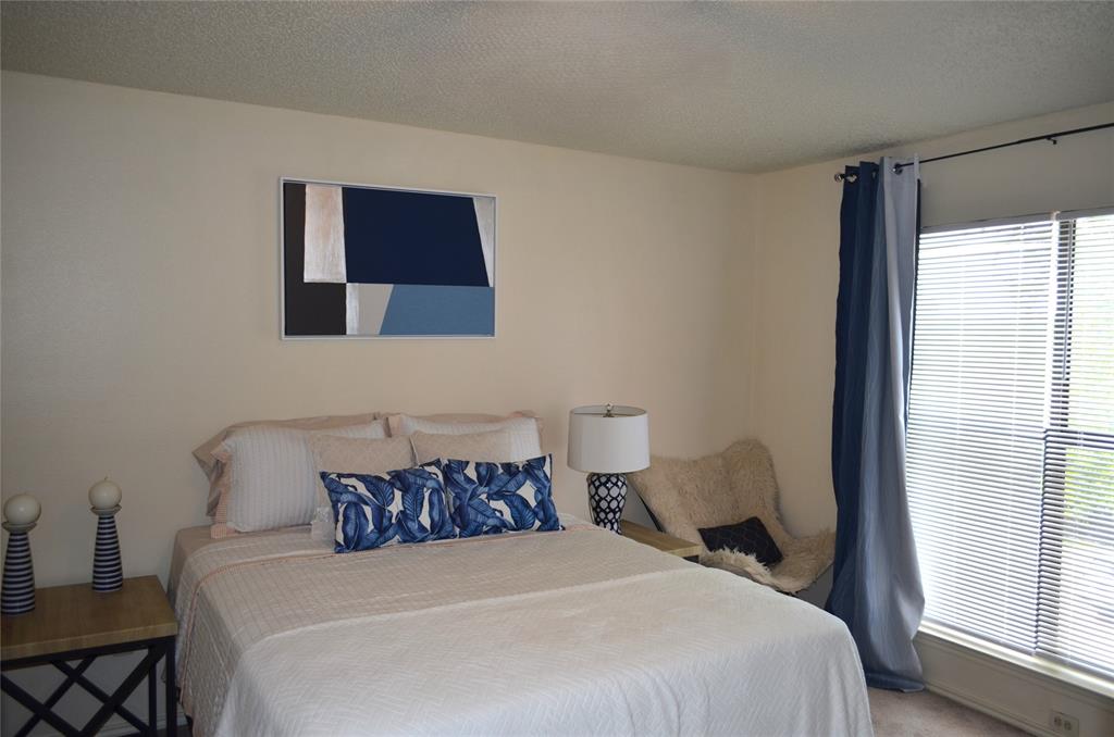 Forest Point Twnhms Condo Ph 01-02 - Residential