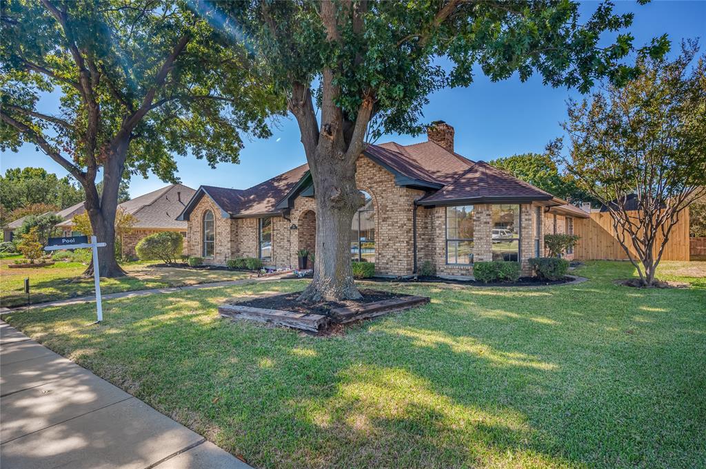 3106 University Drive