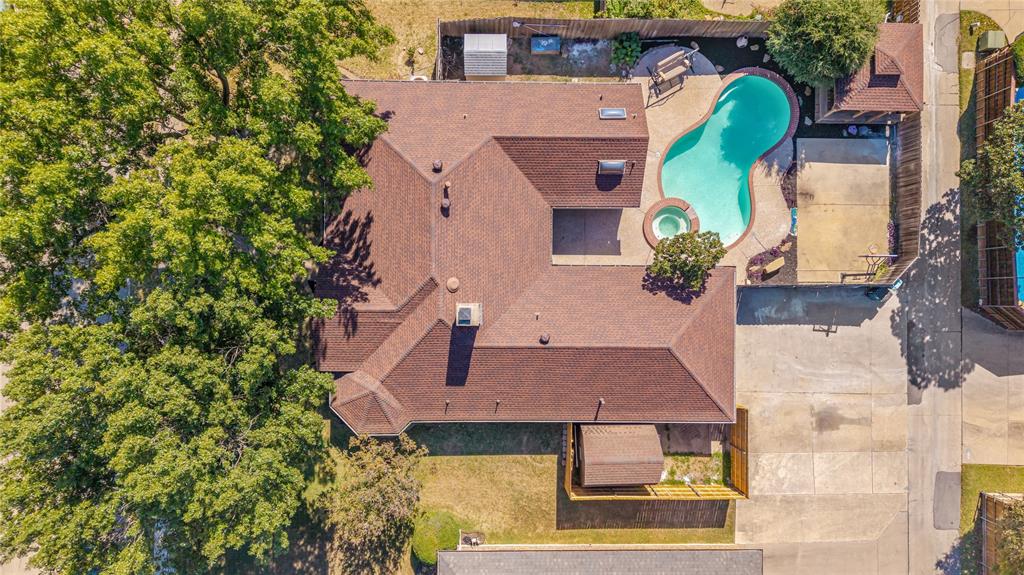 3106 University Drive