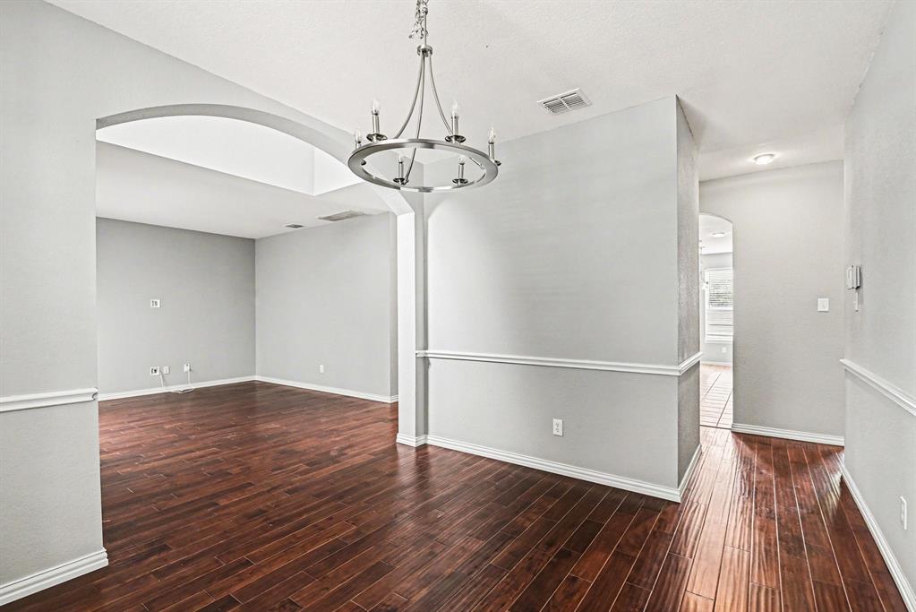 4833 Red Velvet Road