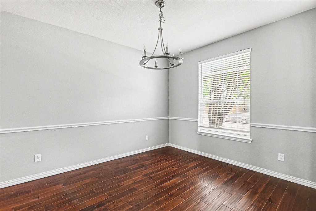 4833 Red Velvet Road