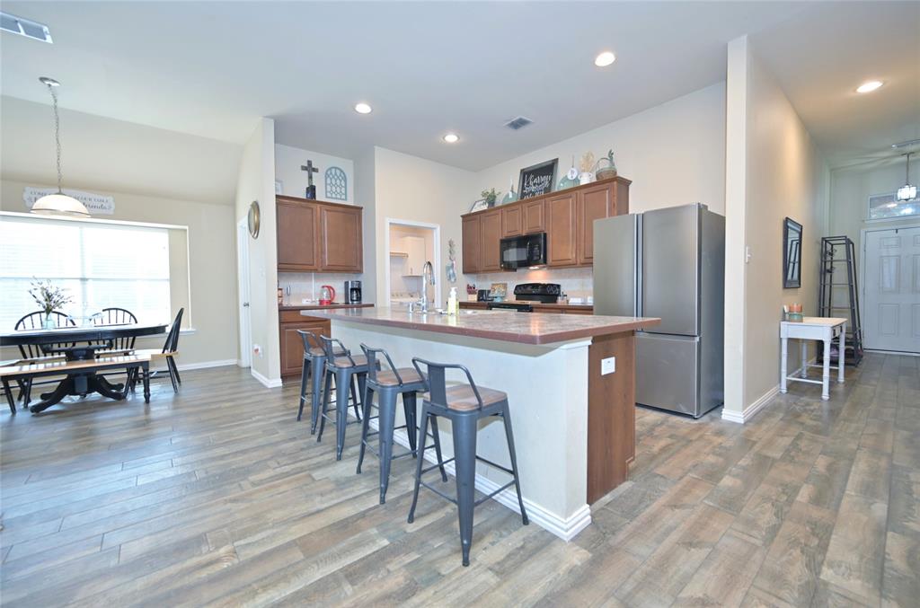 741 W Bend Boulevard