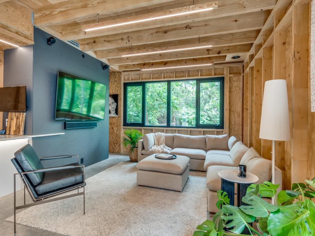 Urban Commomns - Residential Lease