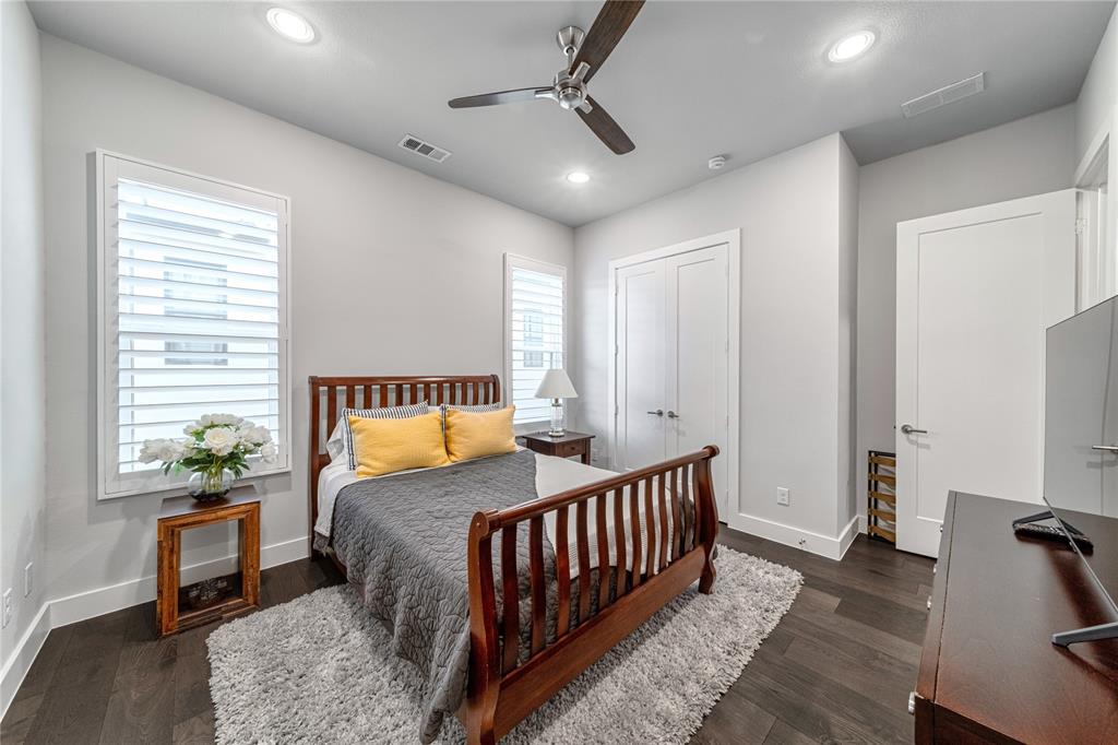 31 Dallas Square #2 - Residential