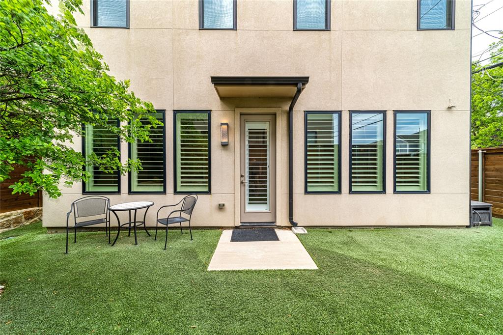 31 Dallas Square #2 - Residential