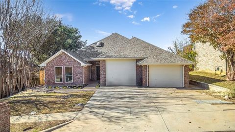 6415 Lake Bluff Drive Dallas TX 75249