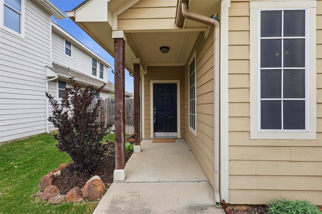 2201 Windsor Farms Drive