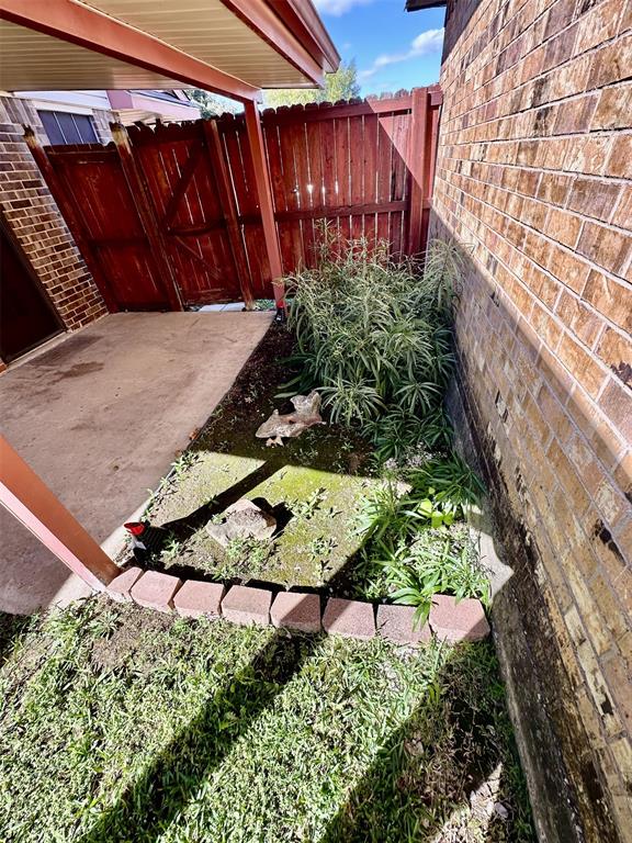 1624 Hackamore Street