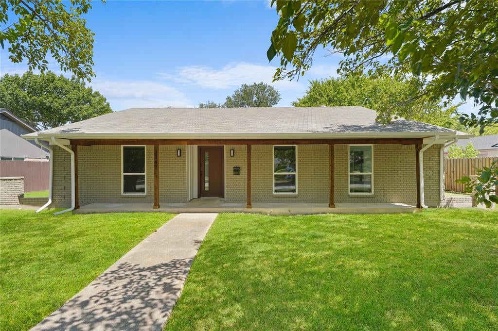 3347 Royal Lane