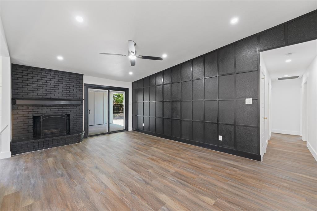 3347 Royal Lane