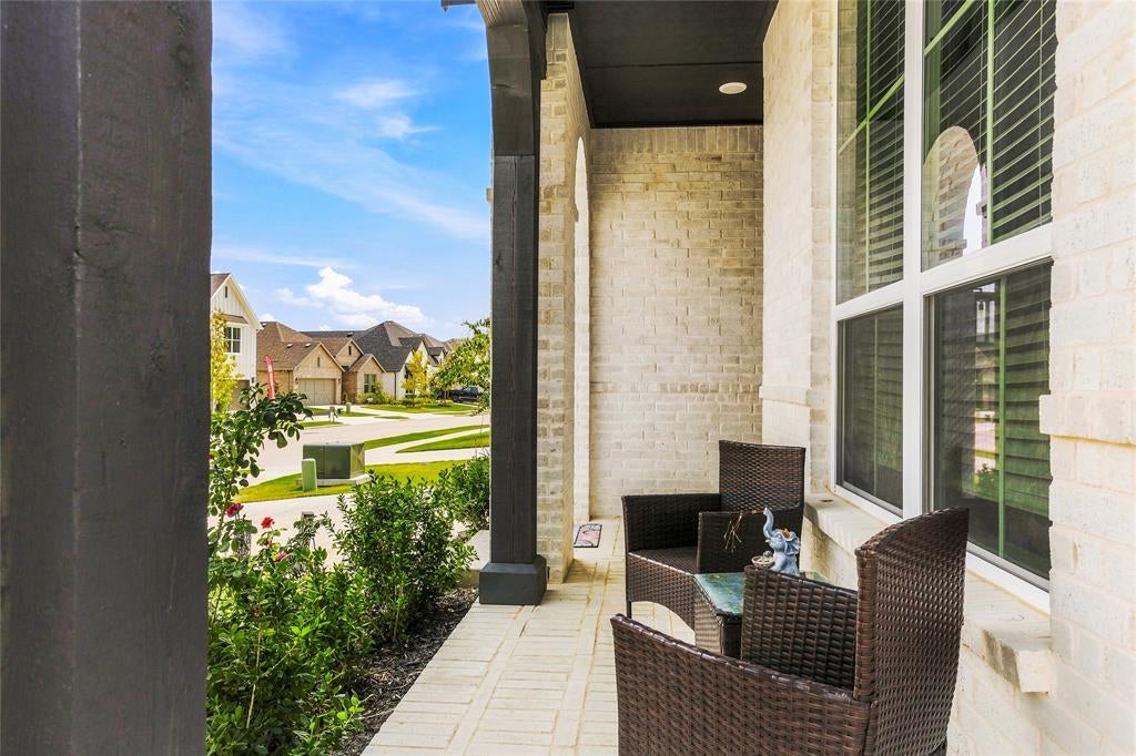 6817 Tadpole Trail
