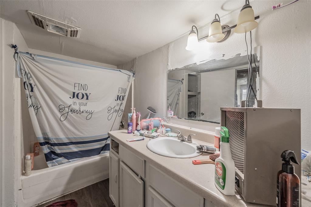 Roosevelt Manor 1st Inst - Residential