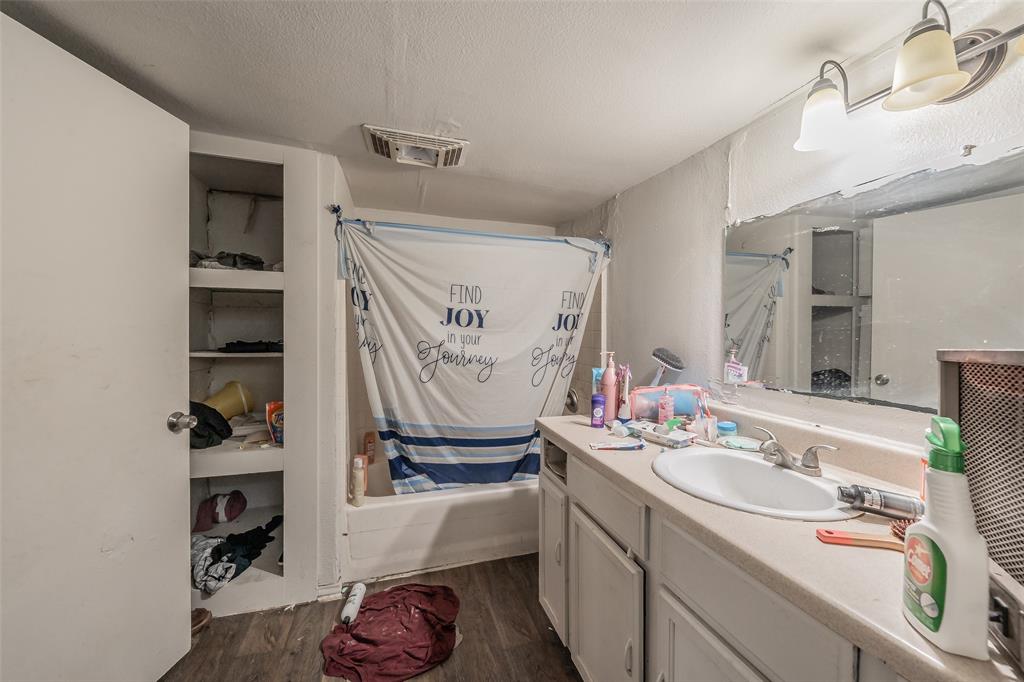 Roosevelt Manor 1st Inst - Residential