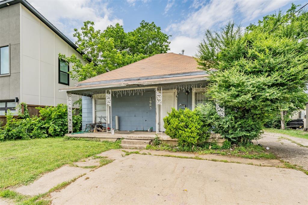 Roosevelt Manor 1st Inst - Residential