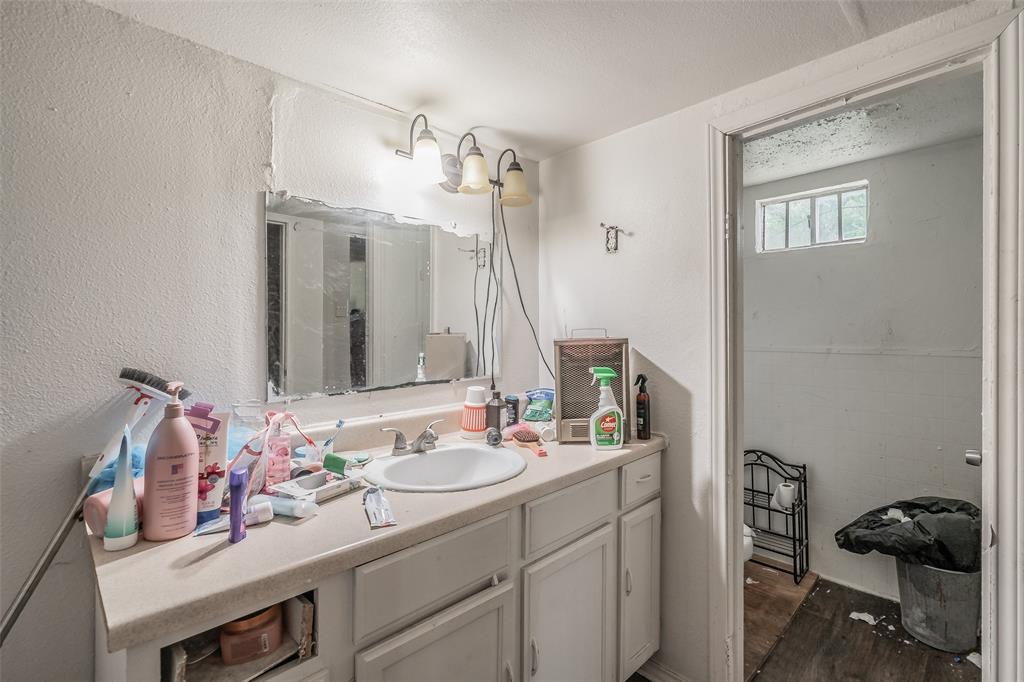 Roosevelt Manor 1st Inst - Residential