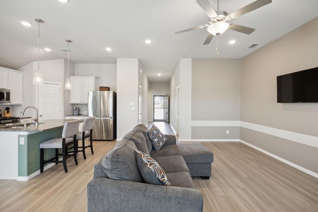 8700 Copper River Drive