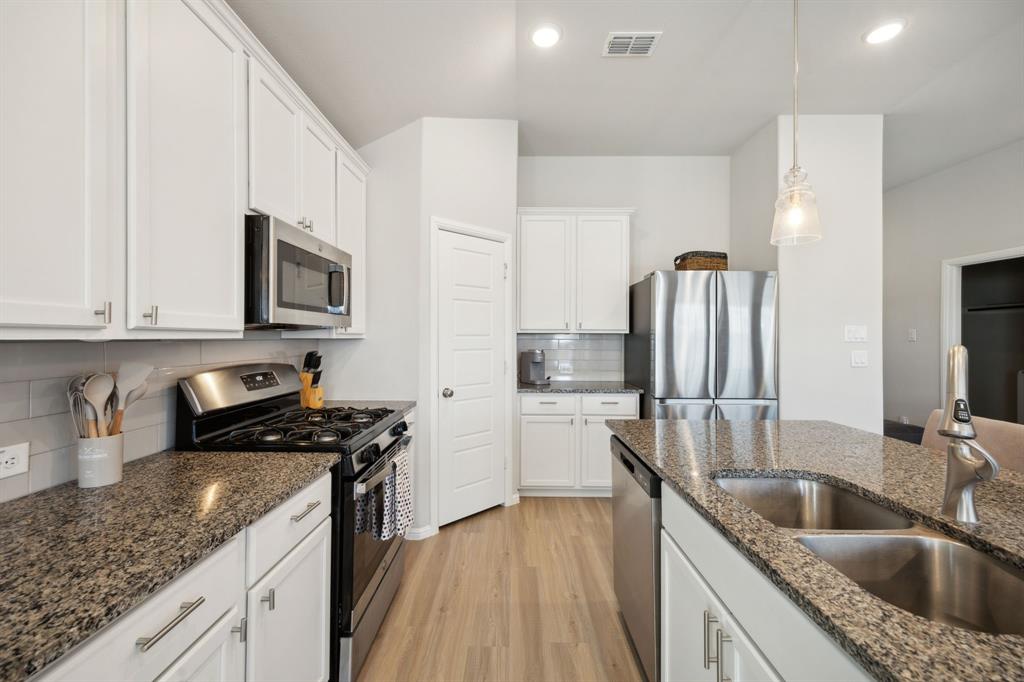 8700 Copper River Drive