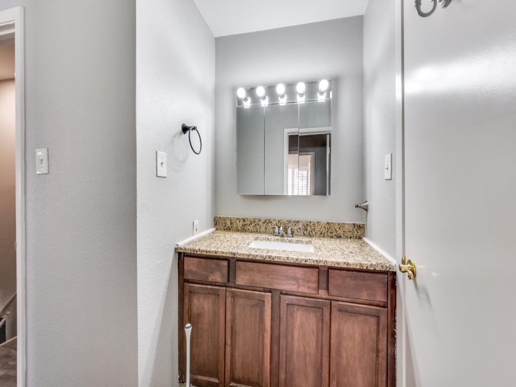 Arlington Downs Twnhs - Residential