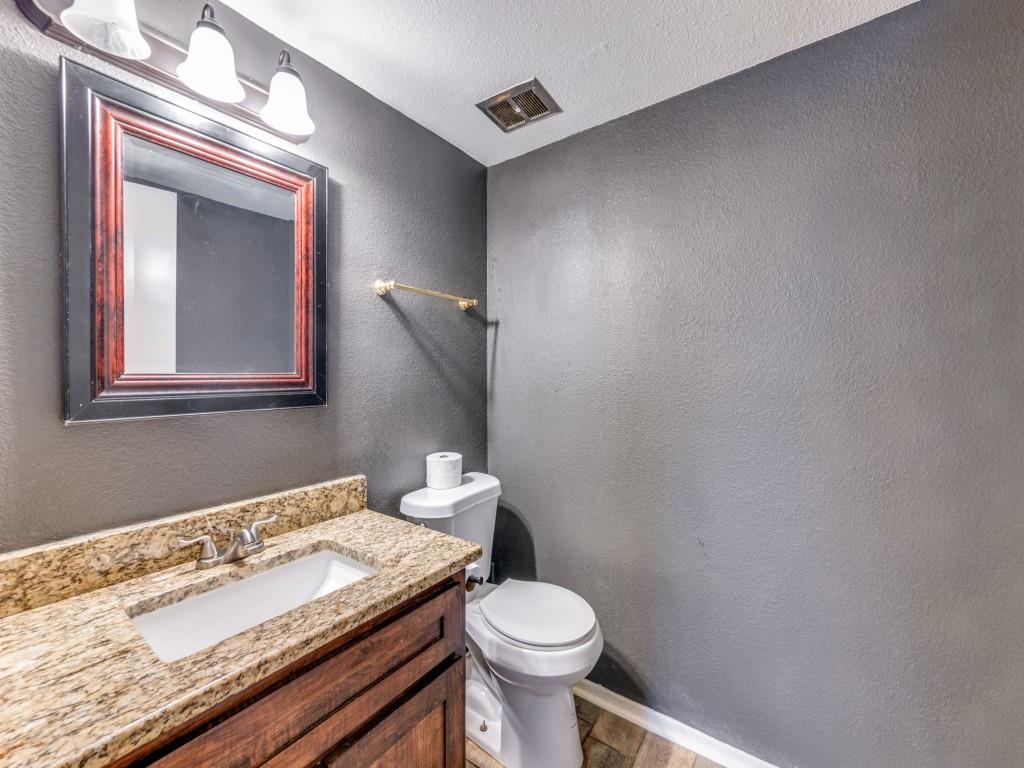 Arlington Downs Twnhs - Residential